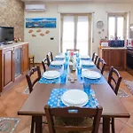 Casa Aurora A Due Passi Dalla Ferrovia *