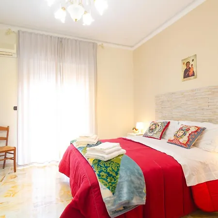 Apartment Casa Aurora A Due Passi Dalla Ferrovia Giarre