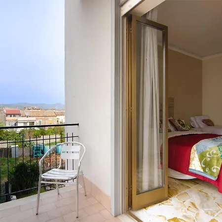 Apartment Casa Aurora A Due Passi Dalla Ferrovia