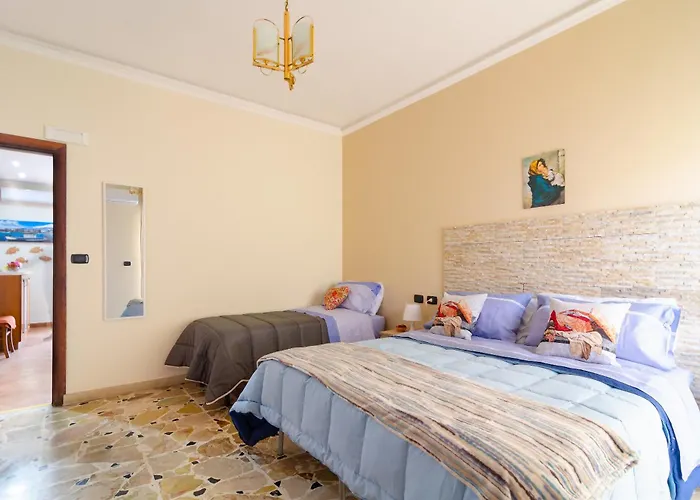 Casa Aurora A Due Passi Dalla Ferrovia Apartamento Giarre