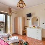 Lejlighed Casa Aurora A Due Passi Dalla Ferrovia Giarre