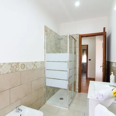 Casa Aurora A Due Passi Dalla Ferrovia *