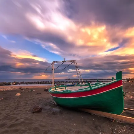 Apartment Casa Aurora A Due Passi Dalla Ferrovia Giarre