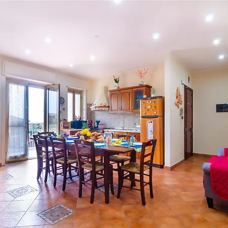 Casa Aurora A Due Passi Dalla Ferrovia *