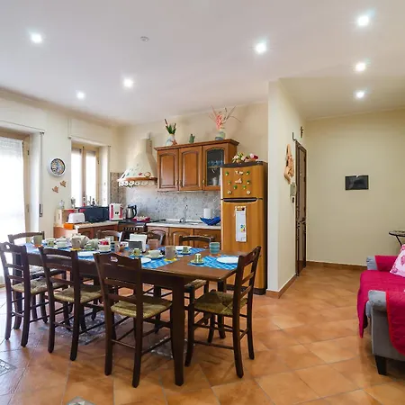 Apartment Casa Aurora A Due Passi Dalla Ferrovia