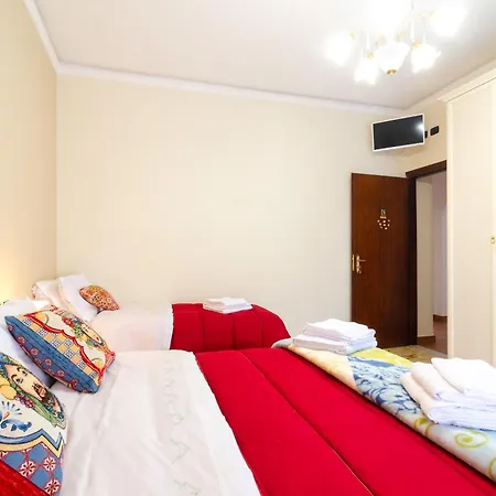 Casa Aurora A Due Passi Dalla Ferrovia Apartment Giarre